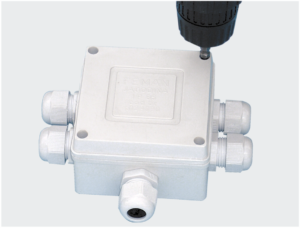 CETVRTASTA RAZVODNA KUTIJA