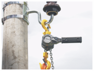 Aparat za zatezanje i dizanje tereta do 250 kg